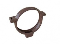 Хомут трубы ПВХ коричн.